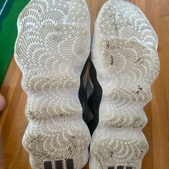 Adidas “Exhibit B” Men’s Basketball Shoes - Picture 4 of 4